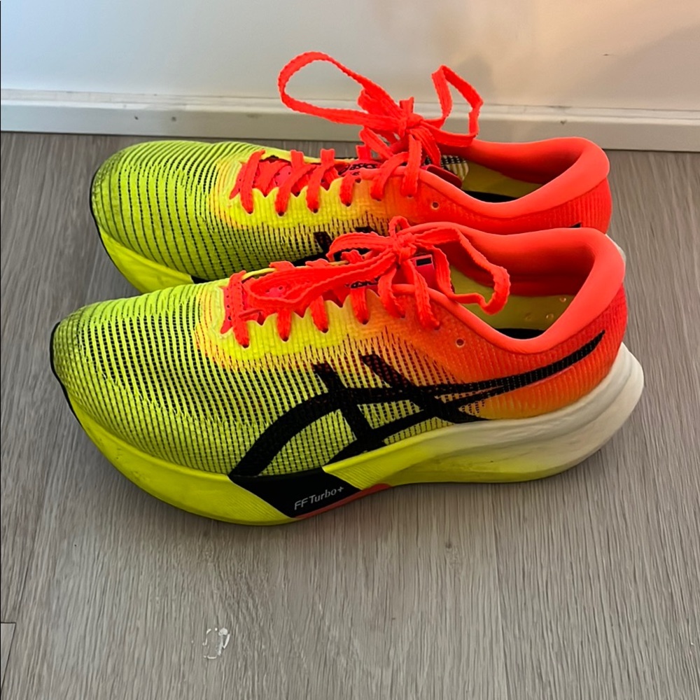 Asics Metaspeed Edge women’s Size 6